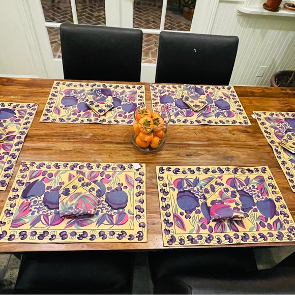 Floral place mats 100% cotton with napkins, Set of 8 Made in India. - Picture 2 of 6